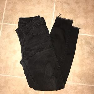 🌻Black Ripped jeans